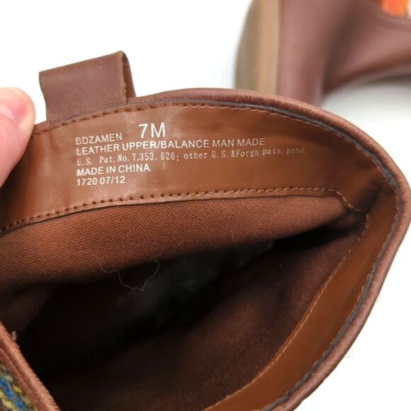 Bandolino Bozeman Tan Multicolor Embroided Brown Heeled Cowboy Boots Size 7 - Picture 6 of 9